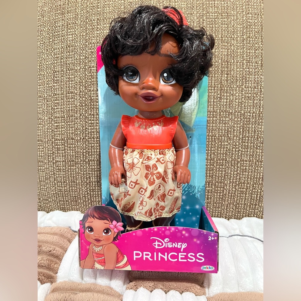 New 2024 Disney Princess Moana 12” tall doll